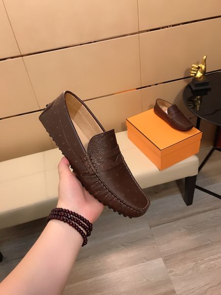 2023 the latest men's flat casual ports white shoes leather material comfortable upper feet soft soles versatile youth size35-41 cx2010, Black
2023 the latest men's flat casual ports white shoes leather material comfortable upper feet soft soles versatile youth size35-41 cx2010, Black