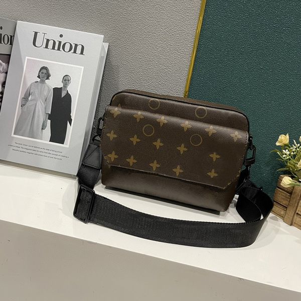 designer bag mens and womens leather messenger bag multi function mobile phone bag wallet card bag mini portable shoulder bag #22482
designer bag mens and womens leather messenger bag multi function mobile phone bag wallet card bag mini portable shoulder bag #22482