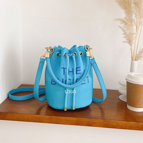 designer fashion mens womans shoulder bags tote handbag luxury messenger bag black summer lady carmera bags the tote bags for woman designer
designer fashion mens womans shoulder bags tote handbag luxury messenger bag black summer lady carmera bags the tote bags for woman designer