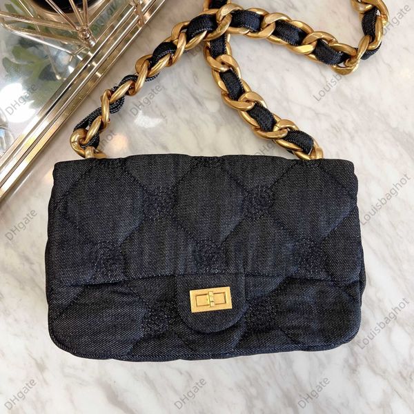 small fragrance thick chain cf shoulder bag denim embroidery diamond checker underarm bag square fat man flap small square bag
small fragrance thick chain cf shoulder bag denim embroidery diamond checker underarm bag square fat man flap small square bag