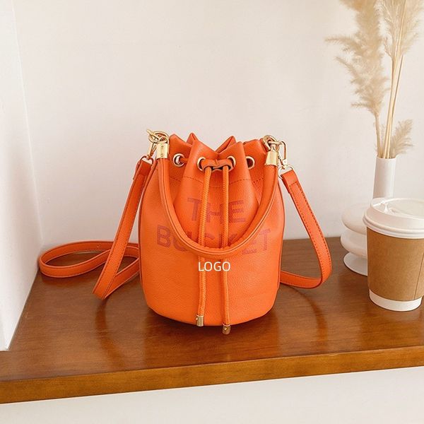 designer womens mens bags man duffle bag black evening bags designer fashion waist bags designer travel bag set genuine leather good quality
designer womens mens bags man duffle bag black evening bags designer fashion waist bags designer travel bag set genuine leather good quality