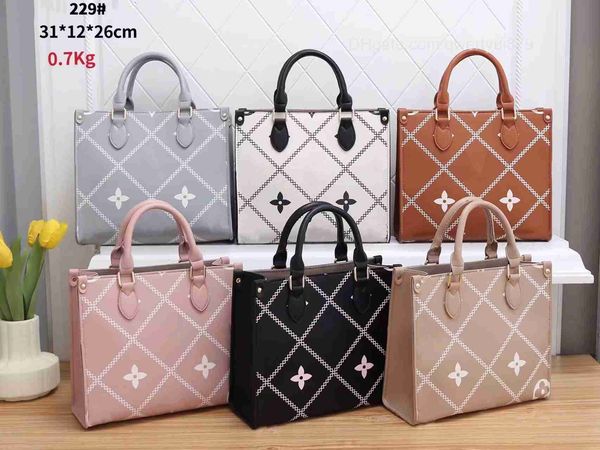 totes women designer shoulder bags totes handbags embossed flower onthego gm mm leather shopping handbag purse female backpack qwertyui879
totes women designer shoulder bags totes handbags embossed flower onthego gm mm leather shopping handbag purse female backpack qwertyui879