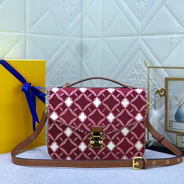 jacquard messenger bag women shoulder handbags fashion old flower alphanumeric cross body bag hardware buckle back zipper pocket tote detach
jacquard messenger bag women shoulder handbags fashion old flower alphanumeric cross body bag hardware buckle back zipper pocket tote detach