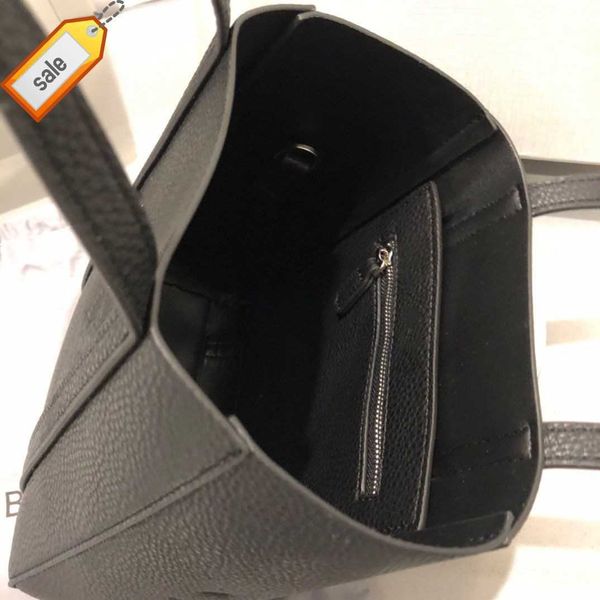 women's brand designer handbags shoulder bags crossbody bag tote new fashion multifunctional tote bags with textured leather for a high
women's brand designer handbags shoulder bags crossbody bag tote new fashion multifunctional tote bags with textured leather for a high