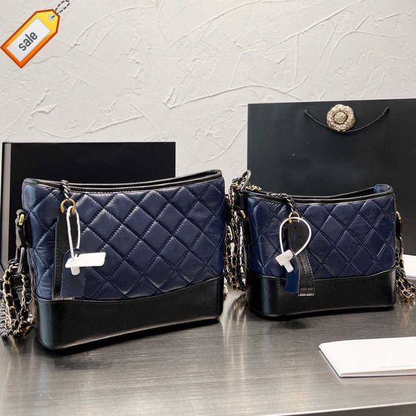 women's brand designers shoulder bags tote new textured cowhide ringer makeup bag fashion gold metal zipper double chain shoulder cross
women's brand designers shoulder bags tote new textured cowhide ringer makeup bag fashion gold metal zipper double chain shoulder cross