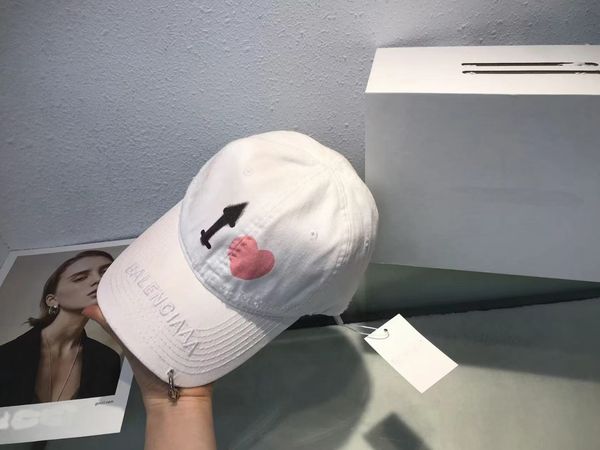 new baseball bb cap male and female designers beanie cap letter embroidery soft retro smoke gray cap worn buff sun hat, Blue;gray
new baseball bb cap male and female designers beanie cap letter embroidery soft retro smoke gray cap worn buff sun hat, Blue;gray