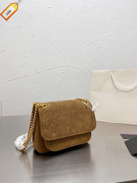 women's brand designer bags shoulder bags tote new fashion classic samoni messenger bag versatile portable texture chain crossbody bag
women's brand designer bags shoulder bags tote new fashion classic samoni messenger bag versatile portable texture chain crossbody bag