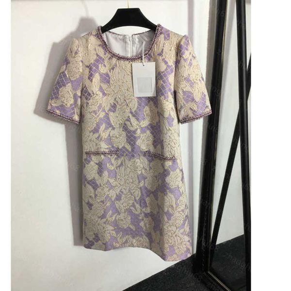 23ss womens designer clothing summer dresses women dress celebrity style bright silk flower round neck short-sleeved dress womens clothing a, Black;gray
23ss womens designer clothing summer dresses women dress celebrity style bright silk flower round neck short-sleeved dress womens clothing a, Black;gray