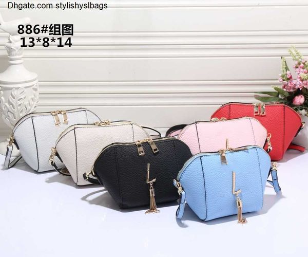 shoulder bags 25cm handbag crossbody vintage quilted purse leather handle chain gold metallic designer woman expensive fashion bag id stylis
shoulder bags 25cm handbag crossbody vintage quilted purse leather handle chain gold metallic designer woman expensive fashion bag id stylis