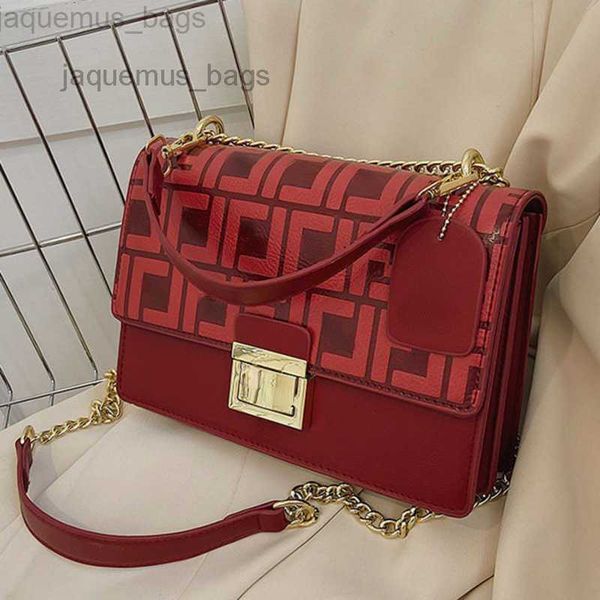the row high version luxury shoulder bag female letter embossed tote bags designer handbag 23cm chain crossbody purse lady messenger
the row high version luxury shoulder bag female letter embossed tote bags designer handbag 23cm chain crossbody purse lady messenger