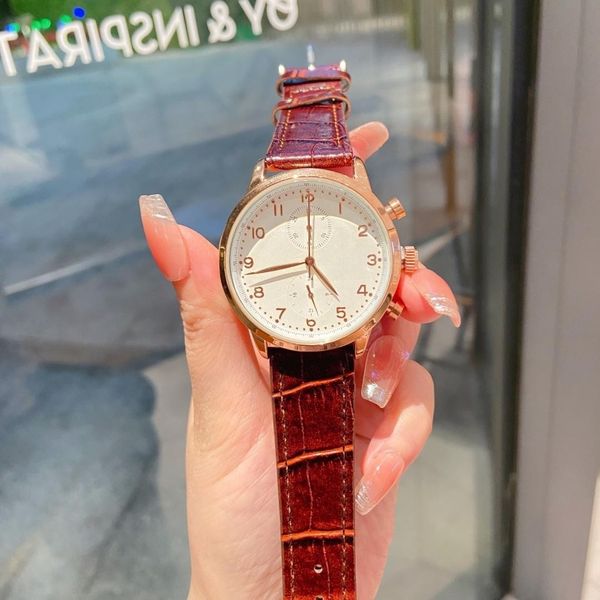 business casual watch (neutral), quartz movement, multi-function chronograph running second function, mineral glass, italian calfskin, diame, Slivery;golden
business casual watch (neutral), quartz movement, multi-function chronograph running second function, mineral glass, italian calfskin, diame, Slivery;golden