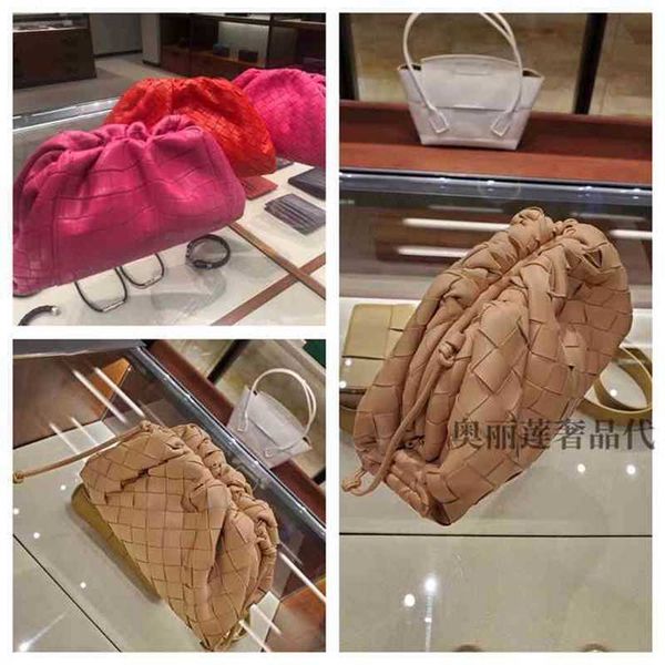 women's bag bottegasvenetas bvs pouch bvbags bags pouch bags orilian buys early spring woven cloud mini one shoulder messenger
women's bag bottegasvenetas bvs pouch bvbags bags pouch bags orilian buys early spring woven cloud mini one shoulder messenger