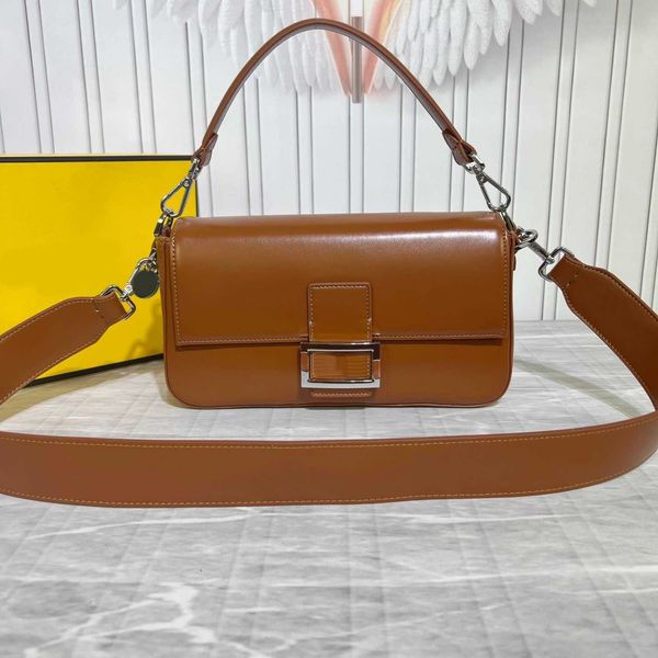classic baguette designer bag joint mirror shoulder bags purse women crossbody bags luxurys handbags leather armpit tote bag 230420
classic baguette designer bag joint mirror shoulder bags purse women crossbody bags luxurys handbags leather armpit tote bag 230420