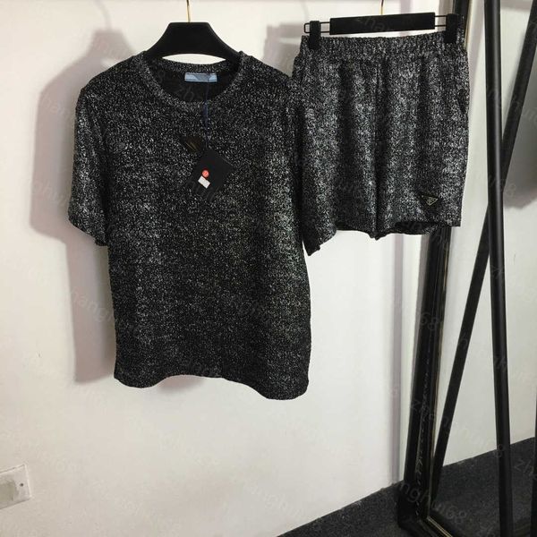 23ss women shorts sets womens designer clothing casual suit letter triangle label sparkly ice silk short sleeve t-shirt elastic-waist shorts, White 
23ss women shorts sets womens designer clothing casual suit letter triangle label sparkly ice silk short sleeve t-shirt elastic-waist shorts, White