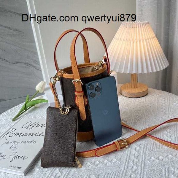 messenger bags brand 23ss women's messenger bags two piece open pocket letter printed grils handbag 1935#
messenger bags brand 23ss women's messenger bags two piece open pocket letter printed grils handbag 1935#
