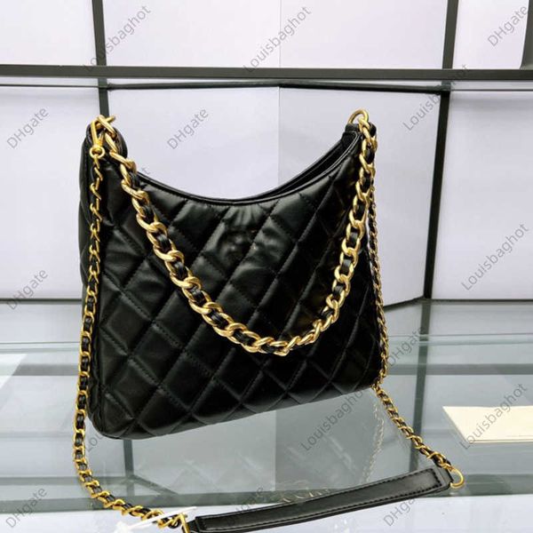 xiaoxiangfeng lingge chain hobo underarm bag leather versatile one shoulder crossbody bag ins
xiaoxiangfeng lingge chain hobo underarm bag leather versatile one shoulder crossbody bag ins