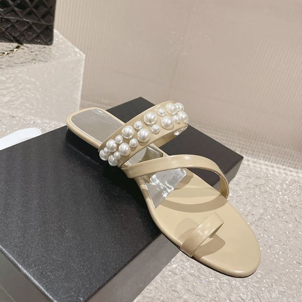 women summer slippers fashion genuine leather flip-flops pearls slippers low heels slides runway outfit beach slippers women 40, Black;white
women summer slippers fashion genuine leather flip-flops pearls slippers low heels slides runway outfit beach slippers women 40, Black;white