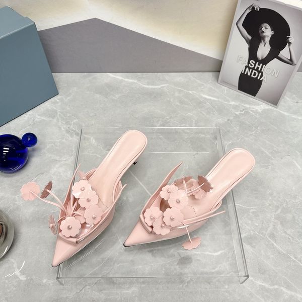 2023 spring the latest fashion show burst single shoe series pointed rabbit ears flower bao head half drag women sandals, Black
2023 spring the latest fashion show burst single shoe series pointed rabbit ears flower bao head half drag women sandals, Black
