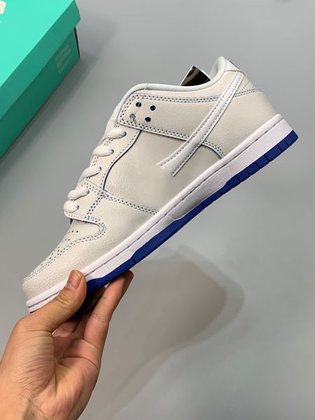 2023 discount authentic skates shoes duks low premium porcelain white game royal men women lifestyle casual streetwear
2023 discount authentic skates shoes duks low premium porcelain white game royal men women lifestyle casual streetwear