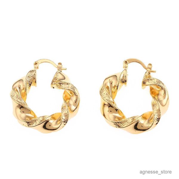 stud hoop circle earrings for women gold color beautiful round earrings fashion jewelry gifts r230619, Golden;silver
stud hoop circle earrings for women gold color beautiful round earrings fashion jewelry gifts r230619, Golden;silver