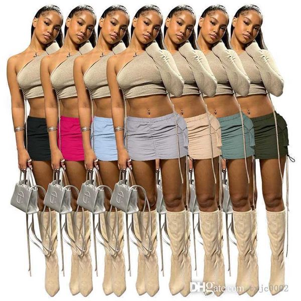 womens fashion packaged hip skirts solid color pleated rubber band overalls buckle sport organ pocket dress, White;black 
womens fashion packaged hip skirts solid color pleated rubber band overalls buckle sport organ pocket dress, White;black