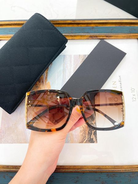 designer sunglasses fashion gold black classic glasses eye protection outdoor beach sunglasses for men women 6 color band box, White;black
designer sunglasses fashion gold black classic glasses eye protection outdoor beach sunglasses for men women 6 color band box, White;black