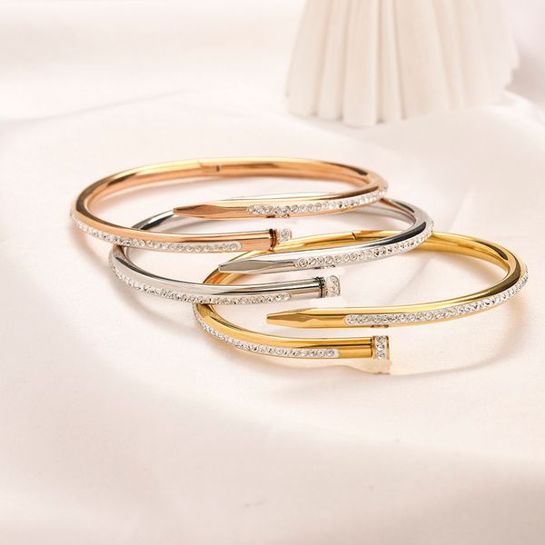 bracelets carti designer with steel seal women bangle luxury fashion style jewelry 18k gold plated stainless steel wedding lovers gift bangl, Black
bracelets carti designer with steel seal women bangle luxury fashion style jewelry 18k gold plated stainless steel wedding lovers gift bangl, Black