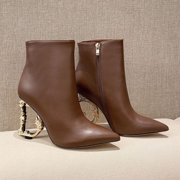 sculpted high-heeled ankle boots metallic high heels pointed side zip brown calfskin leather outsole booties for women luxury designer shoes, Black
sculpted high-heeled ankle boots metallic high heels pointed side zip brown calfskin leather outsole booties for women luxury designer shoes, Black
