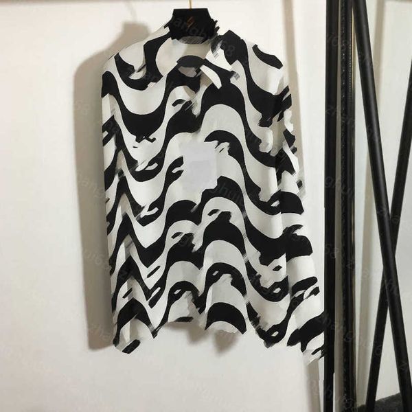 23ss womens designer clothing high neck blouse women shirt logo wavy color matching lapel long-sleeved shirt women clothes a1, White
23ss womens designer clothing high neck blouse women shirt logo wavy color matching lapel long-sleeved shirt women clothes a1, White