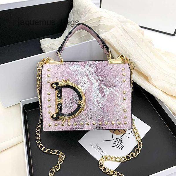luxury fashion shoulder women bag designer totebag snake pattern letters crossbody bags square handbag lady messenger purse
luxury fashion shoulder women bag designer totebag snake pattern letters crossbody bags square handbag lady messenger purse