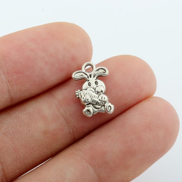 100pcs charms rabbit with carrot pendants antique jewelry making diy handmade craft a-8, Bronze;silver
100pcs charms rabbit with carrot pendants antique jewelry making diy handmade craft a-8, Bronze;silver