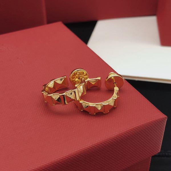 designer letter v metal logo earrings stud earing women tassel love internet celebrity v earring female luxury pearl jewelry orecchini 574, Golden
designer letter v metal logo earrings stud earing women tassel love internet celebrity v earring female luxury pearl jewelry orecchini 574, Golden