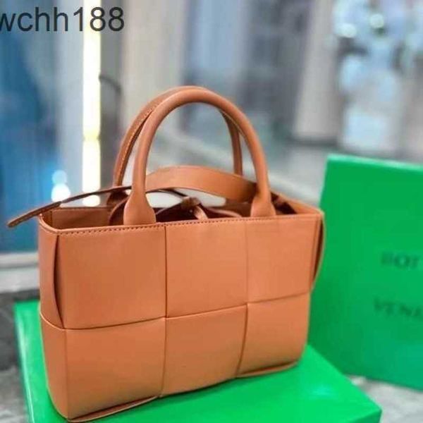 girl bag fashionable designer arco tote 2023 bottegas bags venetas knitted handheld tote simple versatile large capacity mue4
girl bag fashionable designer arco tote 2023 bottegas bags venetas knitted handheld tote simple versatile large capacity mue4