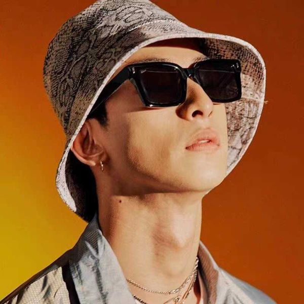 new korean box sunglasses dark feminine feeling rice nail decoration trendy glasses male sunshade, White;black
new korean box sunglasses dark feminine feeling rice nail decoration trendy glasses male sunshade, White;black