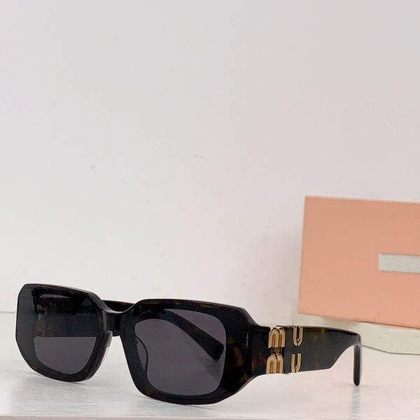 designer miu sunglasses for men and women's hip-hop travel street pgraphy glasses essential for driving and fishing sunglasses with box, White;black
designer miu sunglasses for men and women's hip-hop travel street pgraphy glasses essential for driving and fishing sunglasses with box, White;black