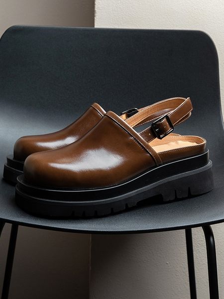 harajuku men summer close toe med heels genuine leather sandals buckle strap business casual thick platform shoes design sandals, Black
harajuku men summer close toe med heels genuine leather sandals buckle strap business casual thick platform shoes design sandals, Black