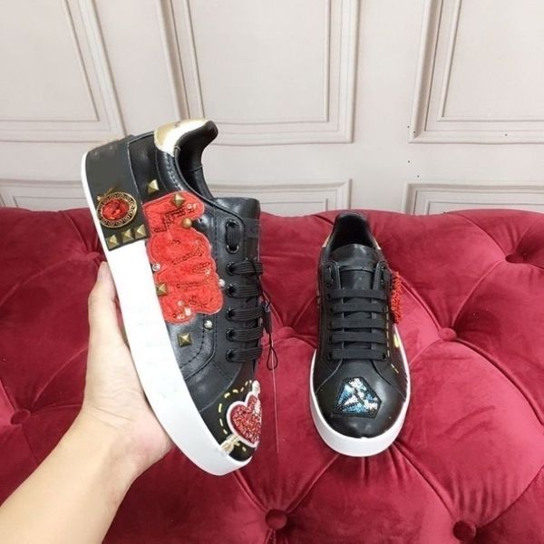 2023 men women sneaker casual shoes snake chaussures leather sneakers stripes shoe walking sports trainers add02, Red;white
2023 men women sneaker casual shoes snake chaussures leather sneakers stripes shoe walking sports trainers add02, Red;white
