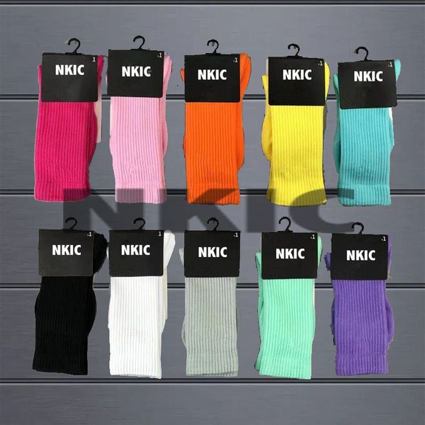 10 color fashion brand men's cotton socks new style white leisure men women socks soft breathable summer winter for male sock225i, Black
10 color fashion brand men's cotton socks new style white leisure men women socks soft breathable summer winter for male sock225i, Black
