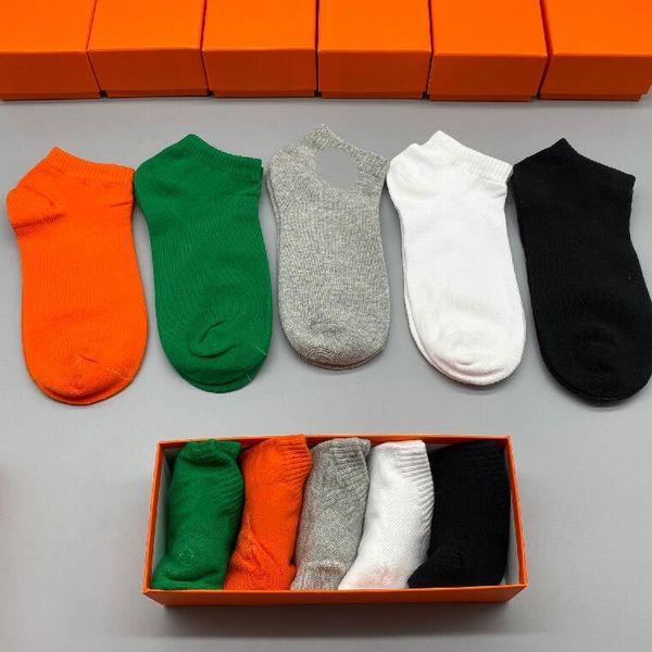 summer designer h version cotton socks for men women letter embroidered ankle socks casual breathable sports low-cut sock 5 pairs/box, Black
summer designer h version cotton socks for men women letter embroidered ankle socks casual breathable sports low-cut sock 5 pairs/box, Black