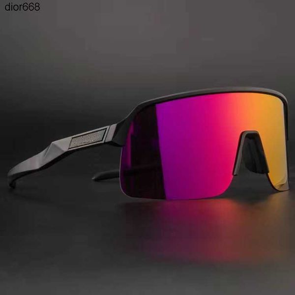 0akley oo9463 sports cycling sunglasses outdoor bicycle goggles 3 lens polarized tr90 pchromic sunglasses fishing running sport men women ri, White;black
0akley oo9463 sports cycling sunglasses outdoor bicycle goggles 3 lens polarized tr90 pchromic sunglasses fishing running sport men women ri, White;black