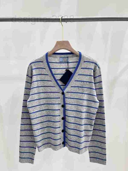 women's sweaters designer 2023 spring summer milan runway v neck long sleeve sweater high end jacquard cardigan 2ojf, White;black
women's sweaters designer 2023 spring summer milan runway v neck long sleeve sweater high end jacquard cardigan 2ojf, White;black