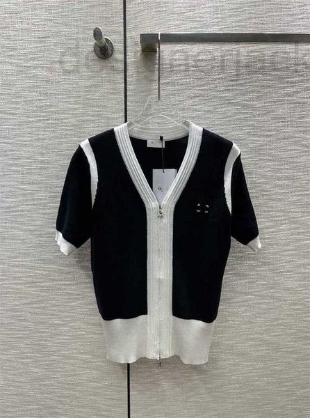 women's knits & tees designer summer new triumphal arch temperament celebrity elegant luxury contrast color thin v-neck short sleeve kn, White
women's knits & tees designer summer new triumphal arch temperament celebrity elegant luxury contrast color thin v-neck short sleeve kn, White