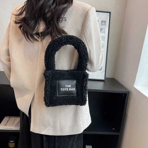 the tote bag teddy fleece bags women chain cross body designer mini shoulder handbag wallet high street brand bag
the tote bag teddy fleece bags women chain cross body designer mini shoulder handbag wallet high street brand bag
