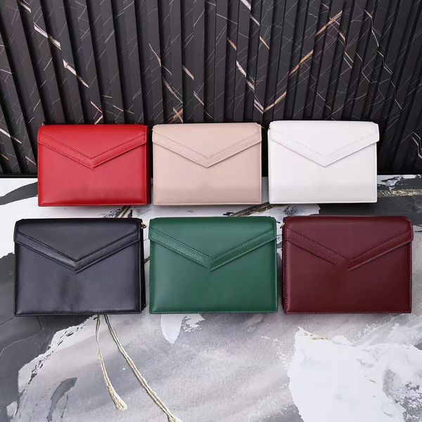 fashion designer woman bag women shoulder bag handbag purse genuine leather cross body chain high grade quality
fashion designer woman bag women shoulder bag handbag purse genuine leather cross body chain high grade quality