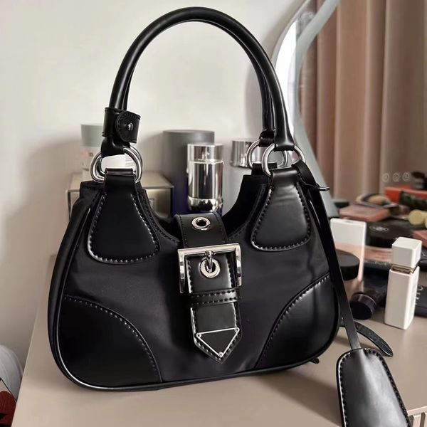 designer beach bag patent leather bags luxury ladies handbags net red handbag fashionable high-end versatile style large capacity size 27 cm
designer beach bag patent leather bags luxury ladies handbags net red handbag fashionable high-end versatile style large capacity size 27 cm