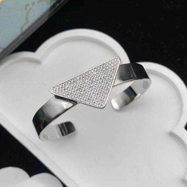 silver 925 cuff bracelet gold bangle bracelets designer for women men diamond openning cuff bangles luxury jewelry designers christmas gift, White
silver 925 cuff bracelet gold bangle bracelets designer for women men diamond openning cuff bangles luxury jewelry designers christmas gift, White