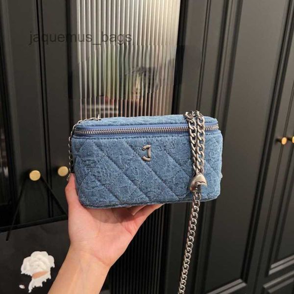luxury designer bag denim shoulder bags womens handbag internal mirror messengerbag chain fashion crossbody purse
luxury designer bag denim shoulder bags womens handbag internal mirror messengerbag chain fashion crossbody purse