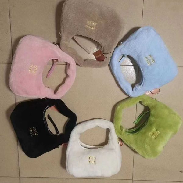 designer bags autumn and winter miumiu cute plush pea bag plush hand-held armpit shoulder bags new rossbody bag
designer bags autumn and winter miumiu cute plush pea bag plush hand-held armpit shoulder bags new rossbody bag