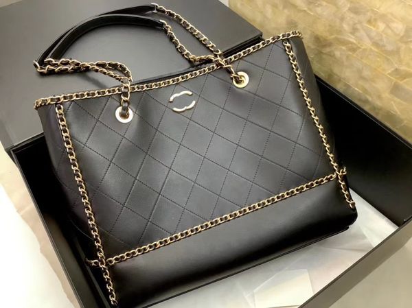 2023 new women's shopping bag high-end custom quality cowhide handbag a variety of back crossbody bag simple atmosphere black with gold
2023 new women's shopping bag high-end custom quality cowhide handbag a variety of back crossbody bag simple atmosphere black with gold