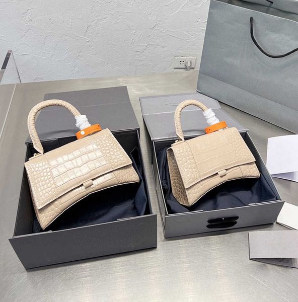 hourglass designer bag tote women classic imitation brand stone pattern single shoulder versatile commuting party women personalized bag cla
hourglass designer bag tote women classic imitation brand stone pattern single shoulder versatile commuting party women personalized bag cla